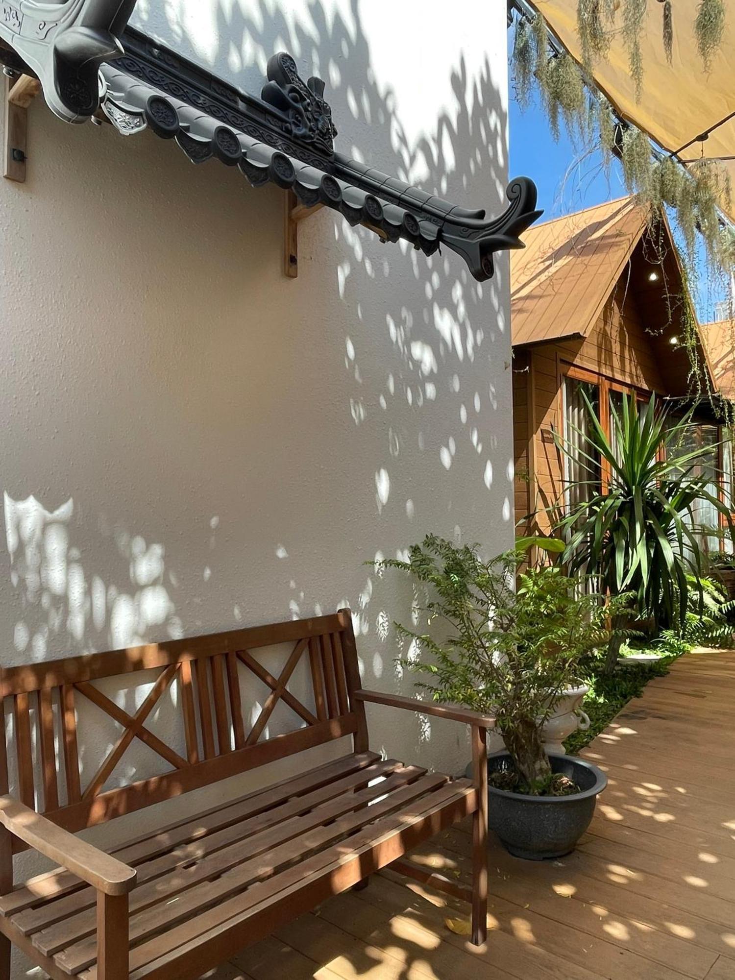 Lá Homestay 2 Long Xuyên Esterno foto